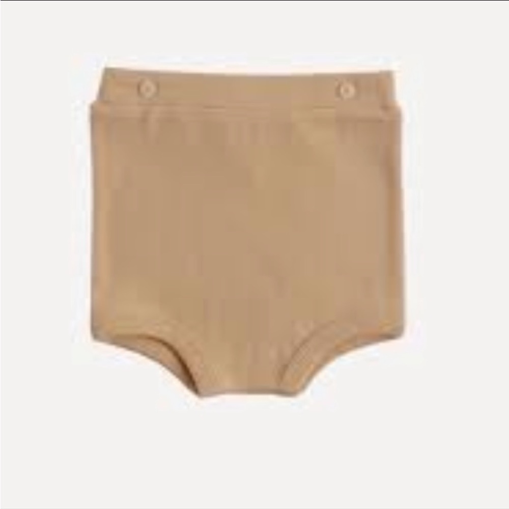 Kate Quinn tan bloomers